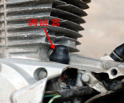 五羊本田125-c发动机时链条安装时如何对标